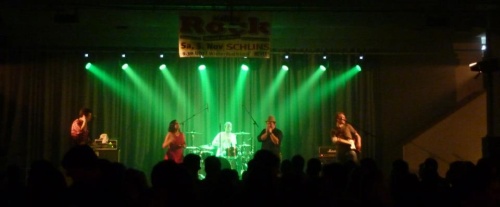 hallenrock_2011_startseite2 - Kopie (1)